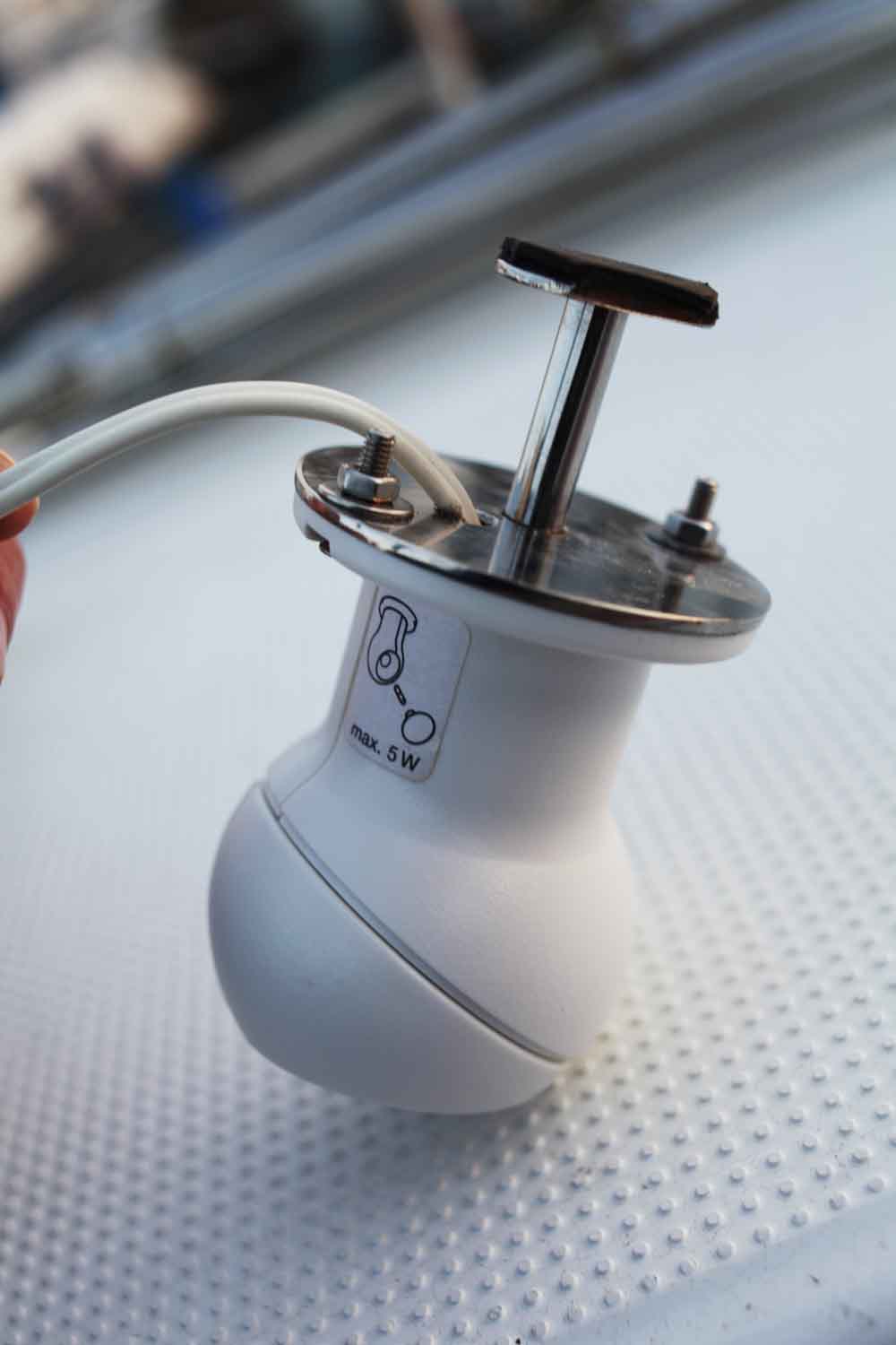 [Immagine: 201231318399_lampada boma 10.jpg]